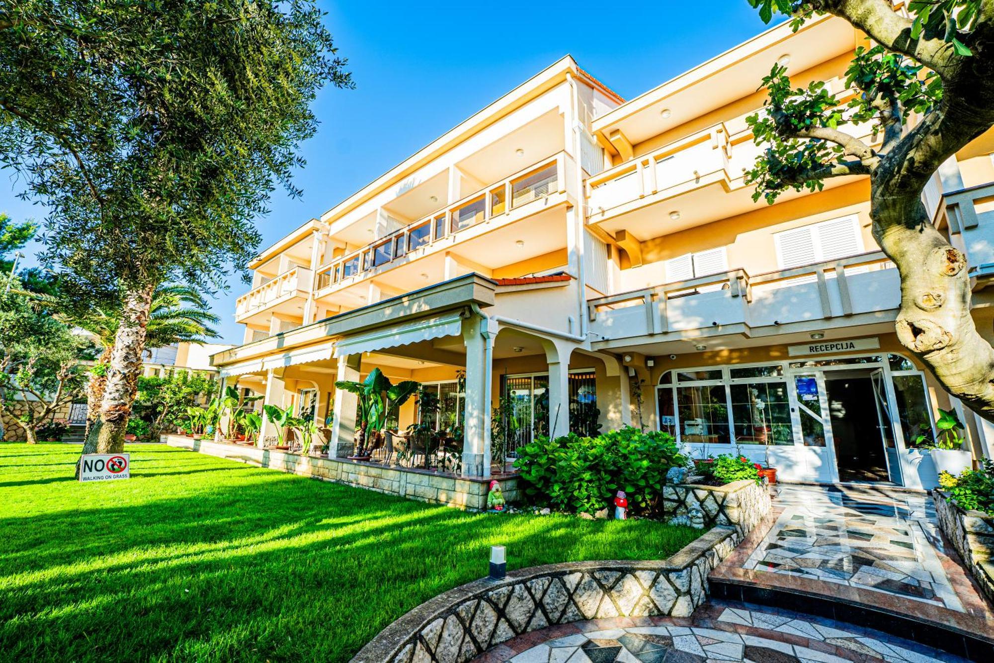 Resort Trcol Novalja Εξωτερικό φωτογραφία